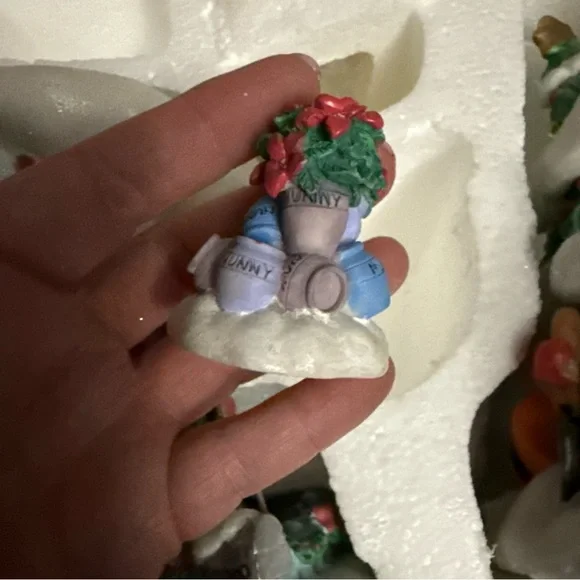 Disney Festive Winter Wonderland Figurines - Picture 3 of 8